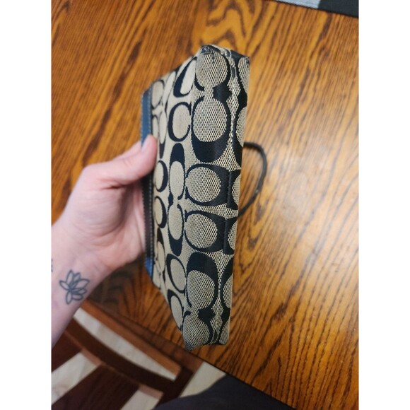 Coach Jacquard Signature C Black Leather Trim Pleated Wristlet Wallet Zip Close - Picture 6 of 9